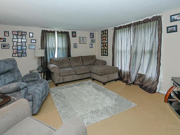 202 E North St-104