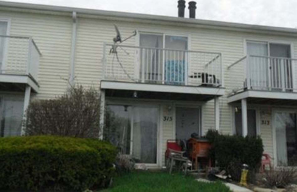 315 Meadow Green Ln, Round Lake Beach, IL 60073 Zillow