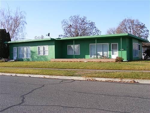 2nd image of 916 N 12th Ave