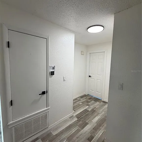 109 Dakota Ave — Photo 7
