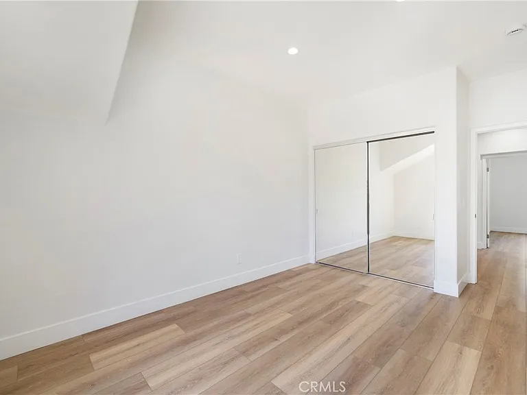 175 Kingswood — Photo 21