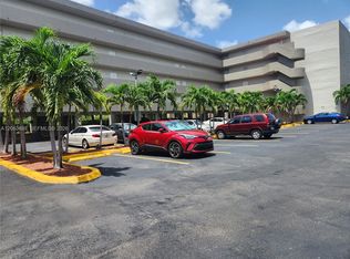 802 NW 87th Ave APT 312, Miami, FL 33172