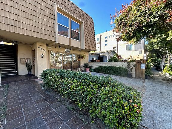 2nd image of 4843 Voltaire St APT 4
