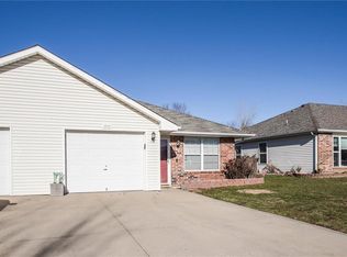 1014 SW Christie Ln, Grain Valley, MO 64029