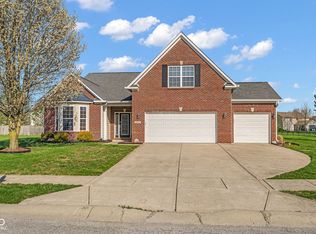 9357 Woodslake Dr, Indianapolis, IN