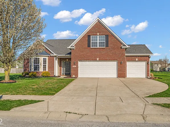 9357 Woodslake Dr, Indianapolis, IN 46278