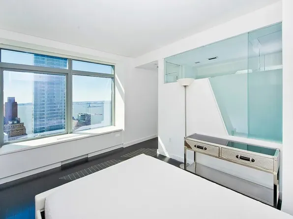 123 Washington Street image 5 of 12