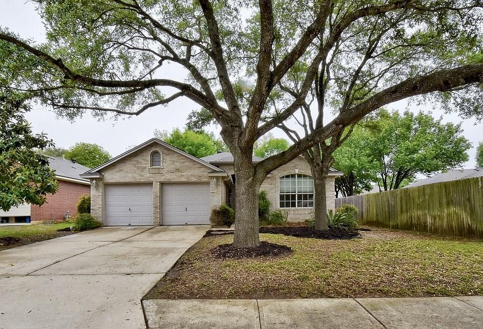 1st image of 2617 Winding Brook Dr