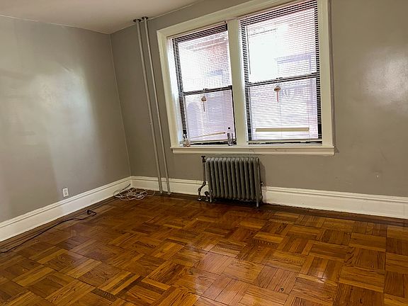 3rd image of 93 Fairview Ave #Aa1