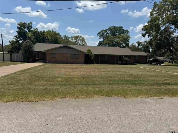 239 W Ayers St, Frankston, TX 75763