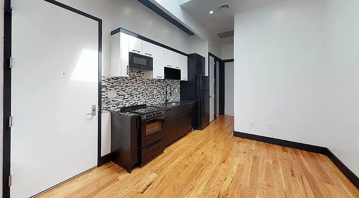 Rented by Skyhigh Realty NYC LLC | media 1