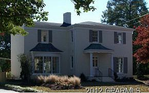 1st image of 1700 E 5th St