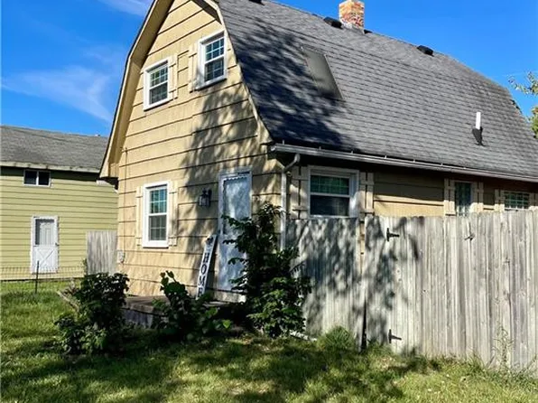 412 Clinton St, Maumee, OH 43537