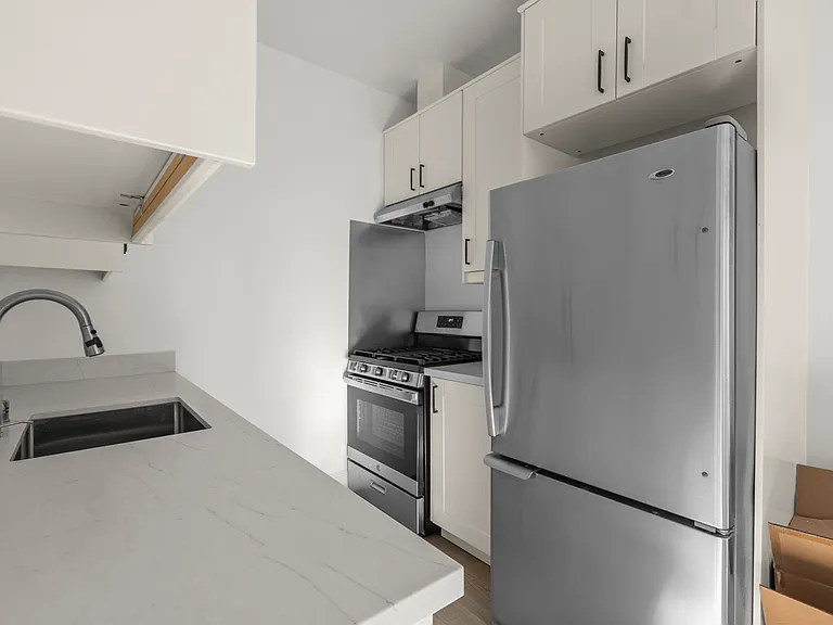 1441 Taylor St #402 — Photo 12