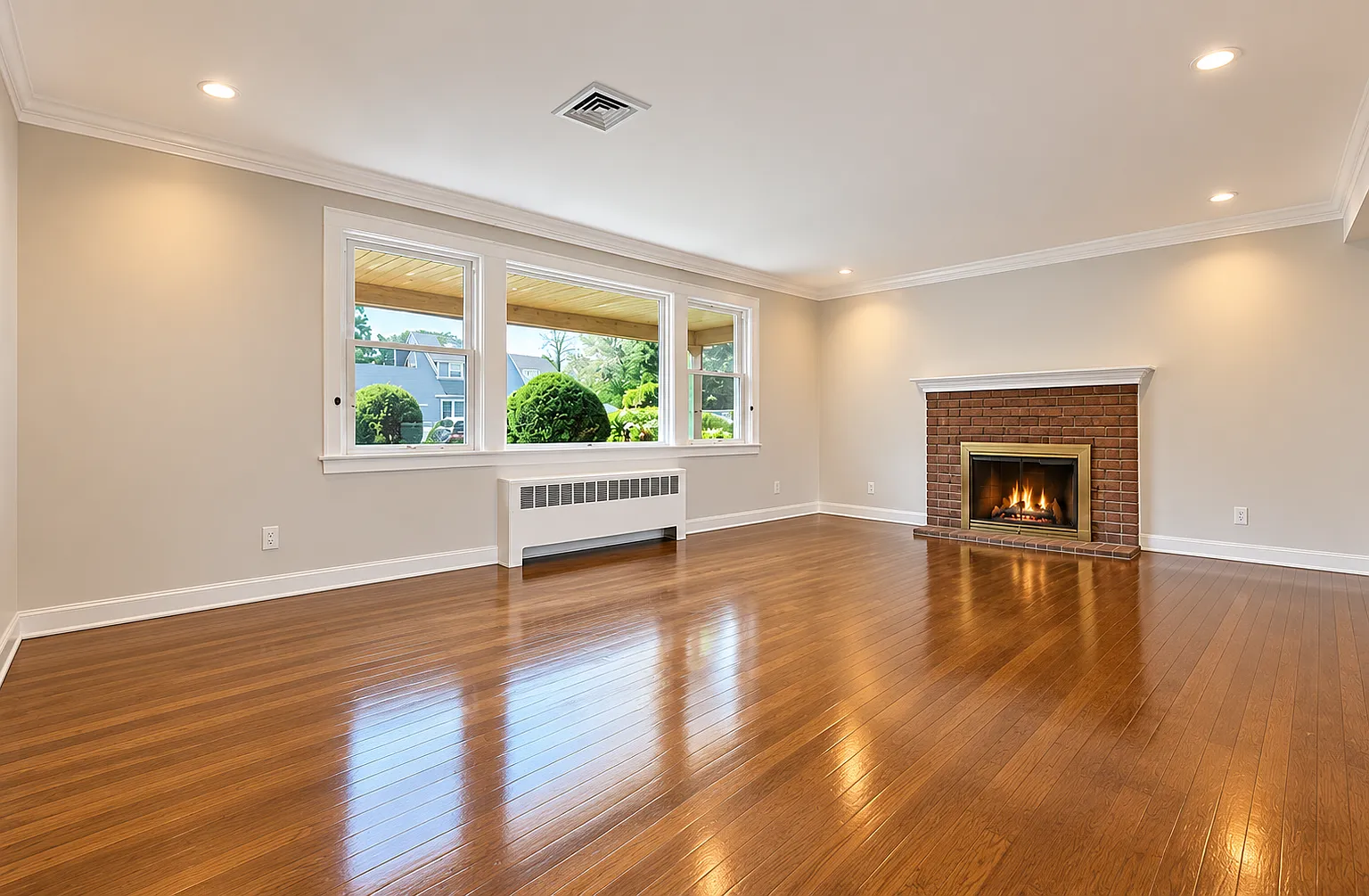 4 bed, 2240 sqft, $4,850 — Photo 4