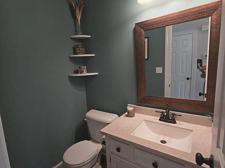 120 Wendover Rd — Photo 10
