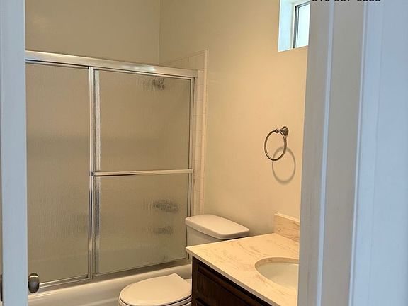 5th image of 503 W 39th St #550-07