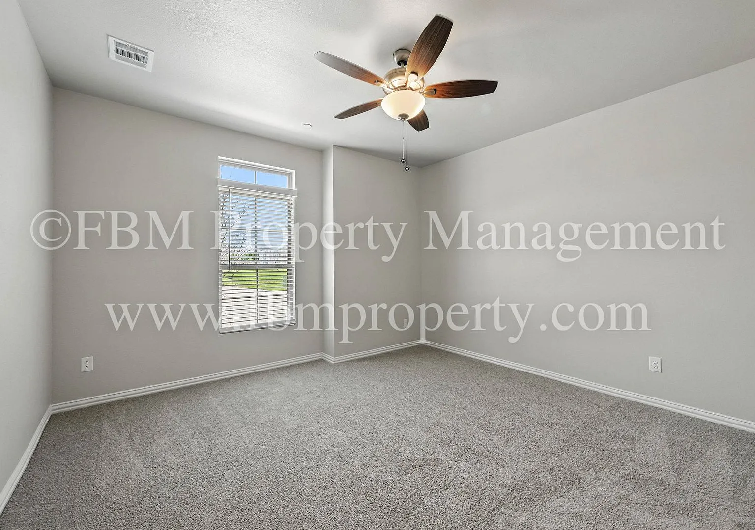 2093 Luna Dr - Brand New 3 Bedroom, 2.5 Bathroom Townhome in Waxahachie, Tx! — Photo 3