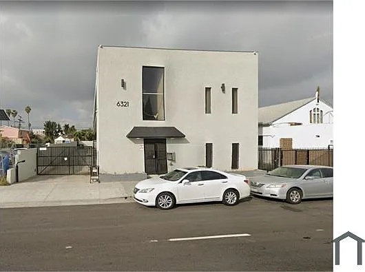 6321 Crenshaw Blvd #2 — Photo 7