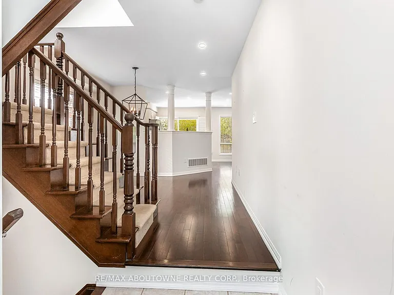 3123 Edgar Ave — Photo 5