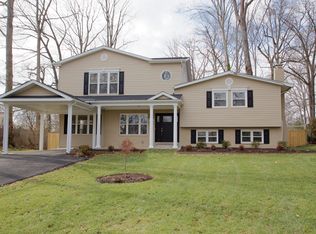 8108 Kane Ct, Alexandria, VA 22308