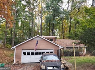 5404 Oliver Ct NW, Lilburn, GA 30047