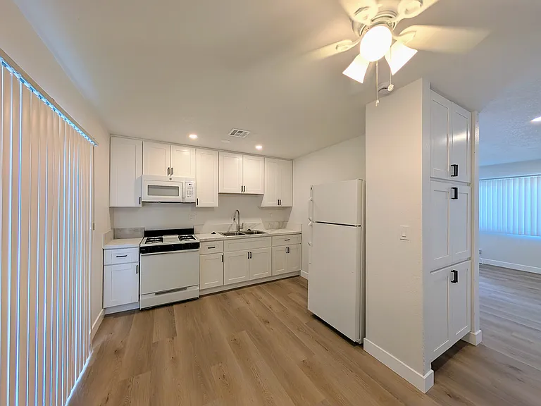 Kitchen empty