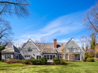 41 Wheatley Rd, Upper Brookville, NY 11545