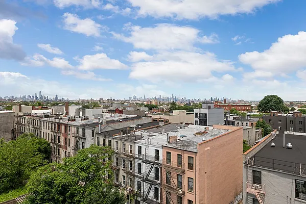 Sold by Nest Seekers International | media 8