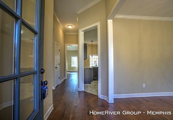 4th image of 5447 Meadowbriar Trl