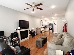 1427 W 17th St #1, Chicago, IL 60608