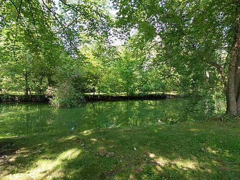 1st image of 2 Driftwood Ln