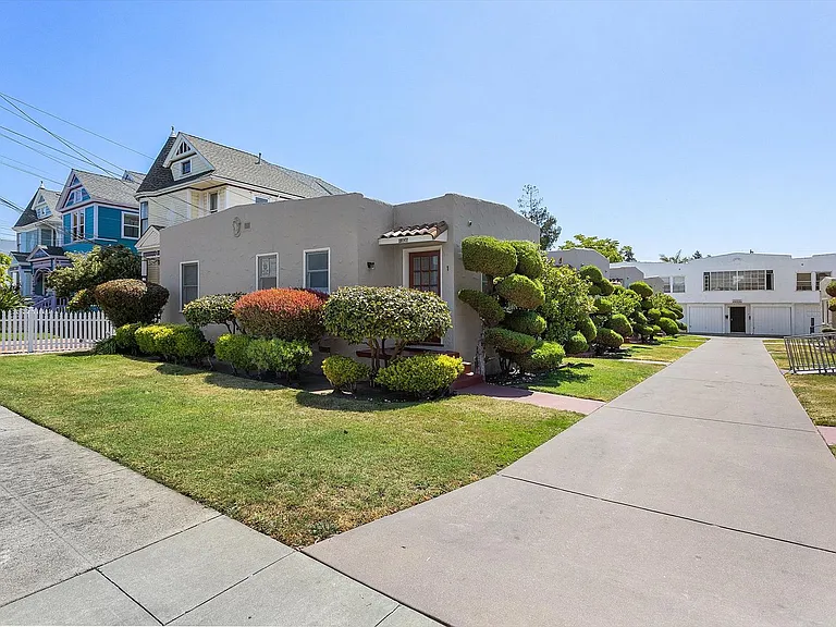 1106 Park Ave #9 - 1 Bed | 1 Bath — Photo 17