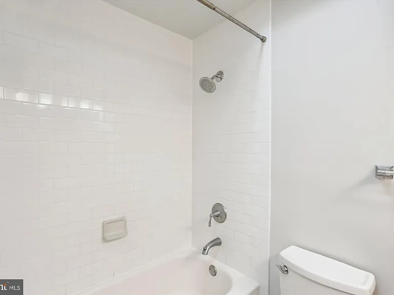 8206 Stone Trail Dr — Photo 36