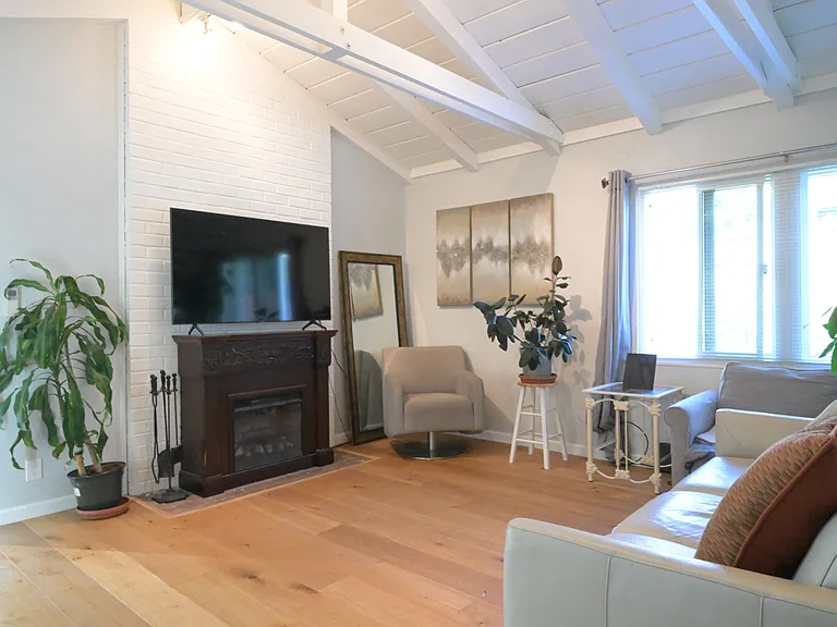 175 Arlene Dr — Photo 1