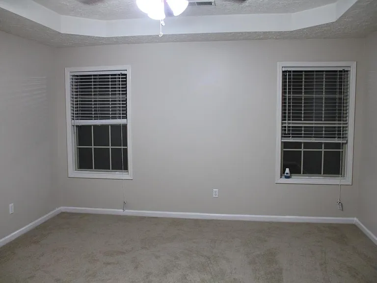 777 Rosslyns Dl — Photo 11