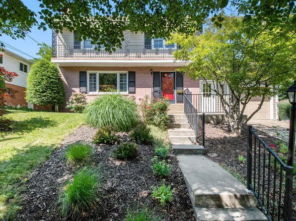 325 Lenora Ave NW, Grand Rapids, MI 49504