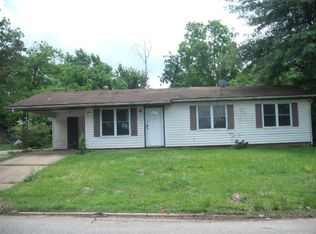 709 E Oak St, Hope, AR 71801