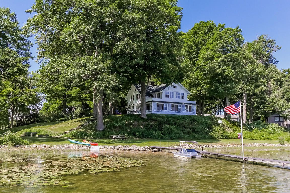 11408 N Division Ave, Sparta, MI 49345 Zillow