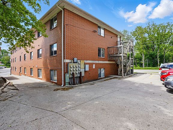 4th image of 36 Valley Ave #34