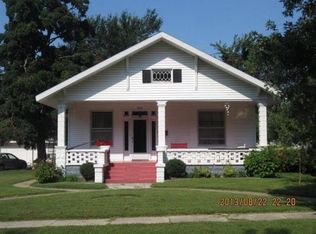 806 Frisco St, Monett, MO 65708