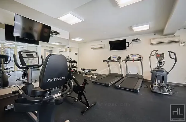 Rented by Highline Residential | media 18