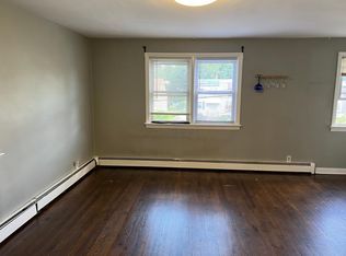 1028 Thompson Ave #2R, Roselle, NJ 07203