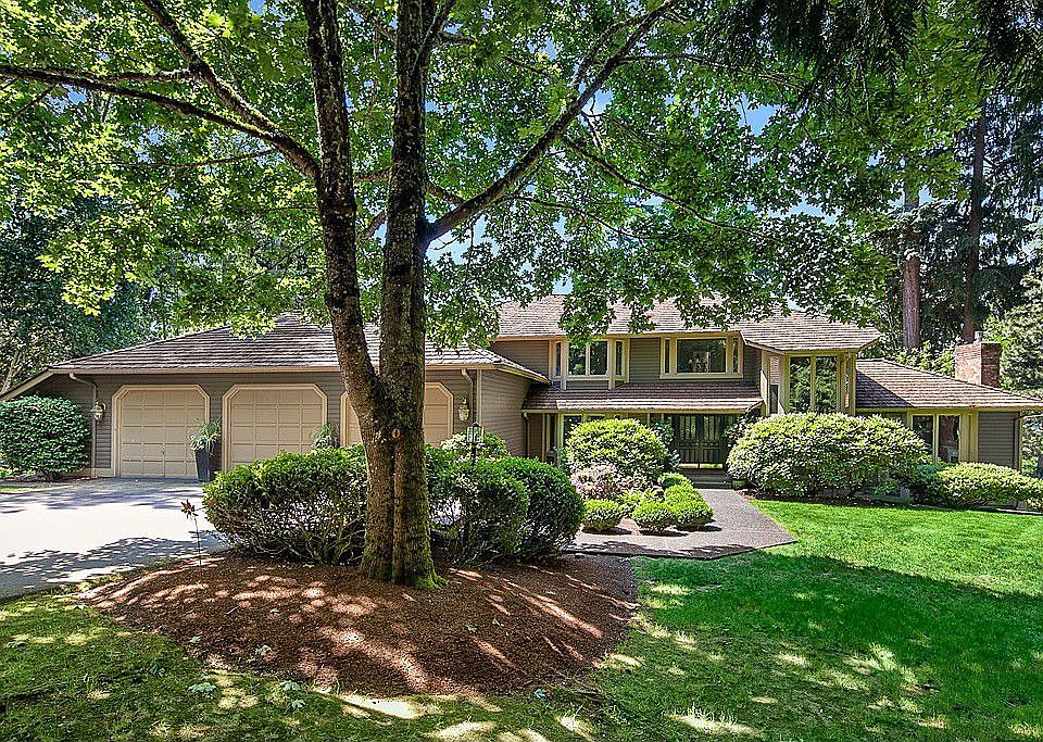 1st image of 3522 207th Ave SE