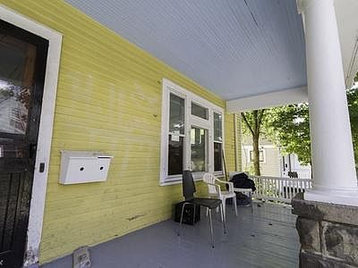 426 Cross - Front Porch