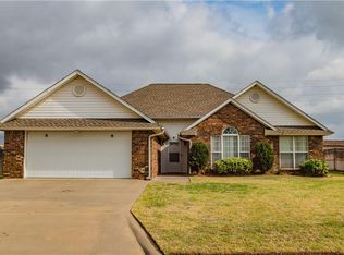 1517 Chisholm Trl, Weatherford, OK 73096