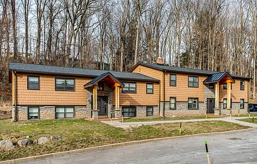 Mountain Lane Apartment Complex Photo 1