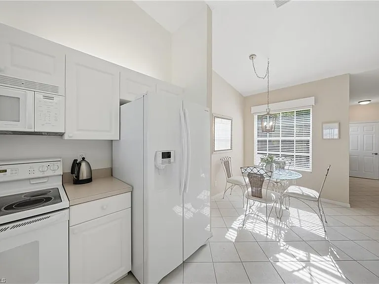 3320 W Crown Pointe Blvd #201 — Photo 14