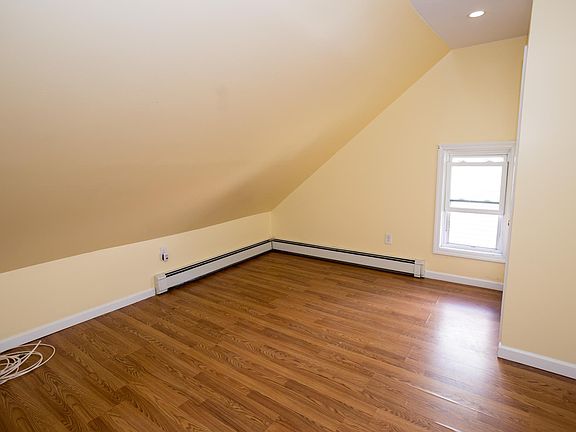 4th image of 161 Park St #2
