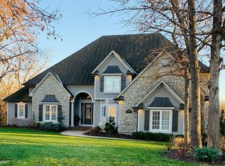 2511 NW Riven Point Cir, Lees Summit, MO 64081